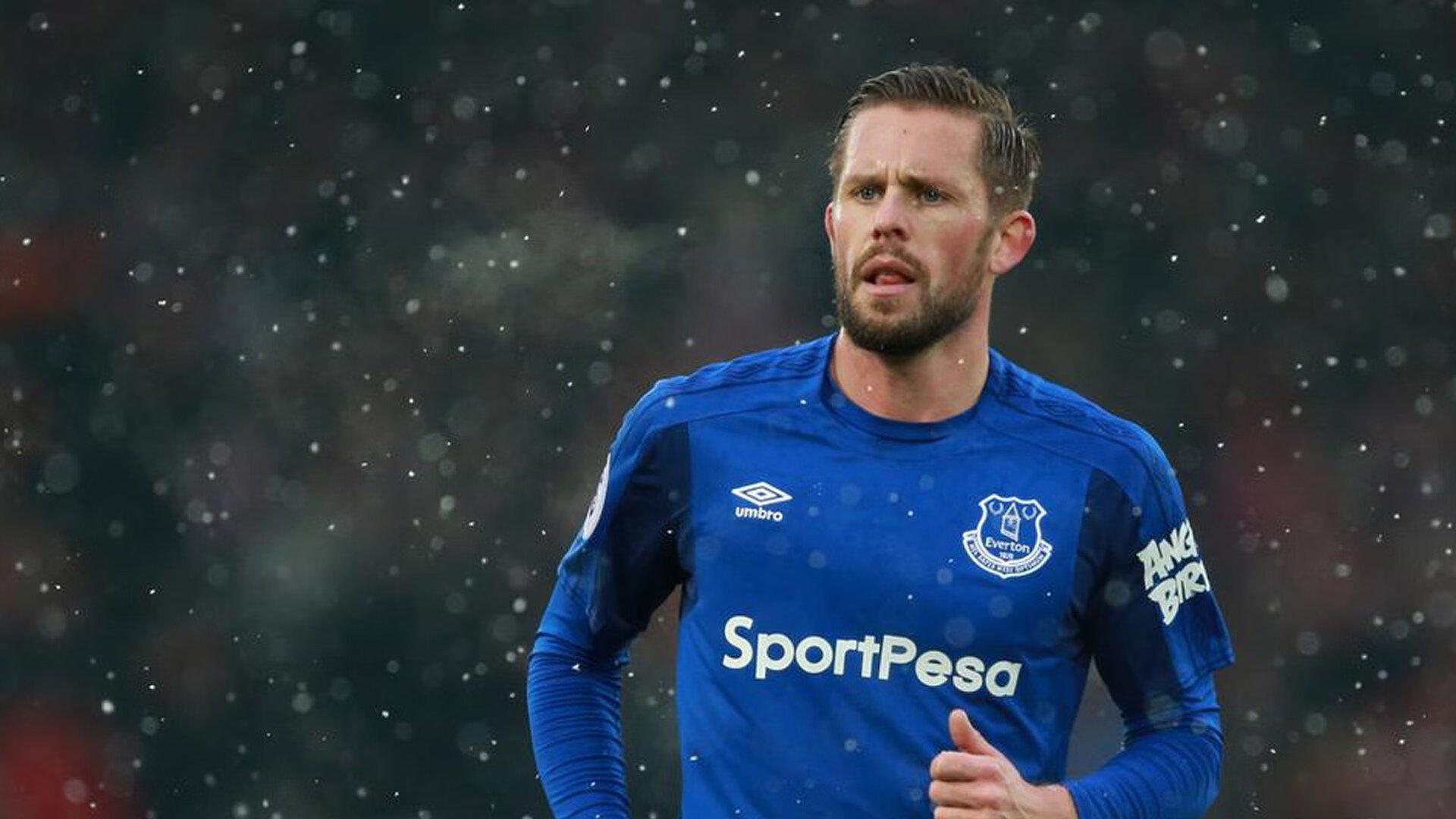 步行者冲垮篮网，拉梅洛在欧冠淘汰赛接管比赛，体育叙事中的跨界与接管