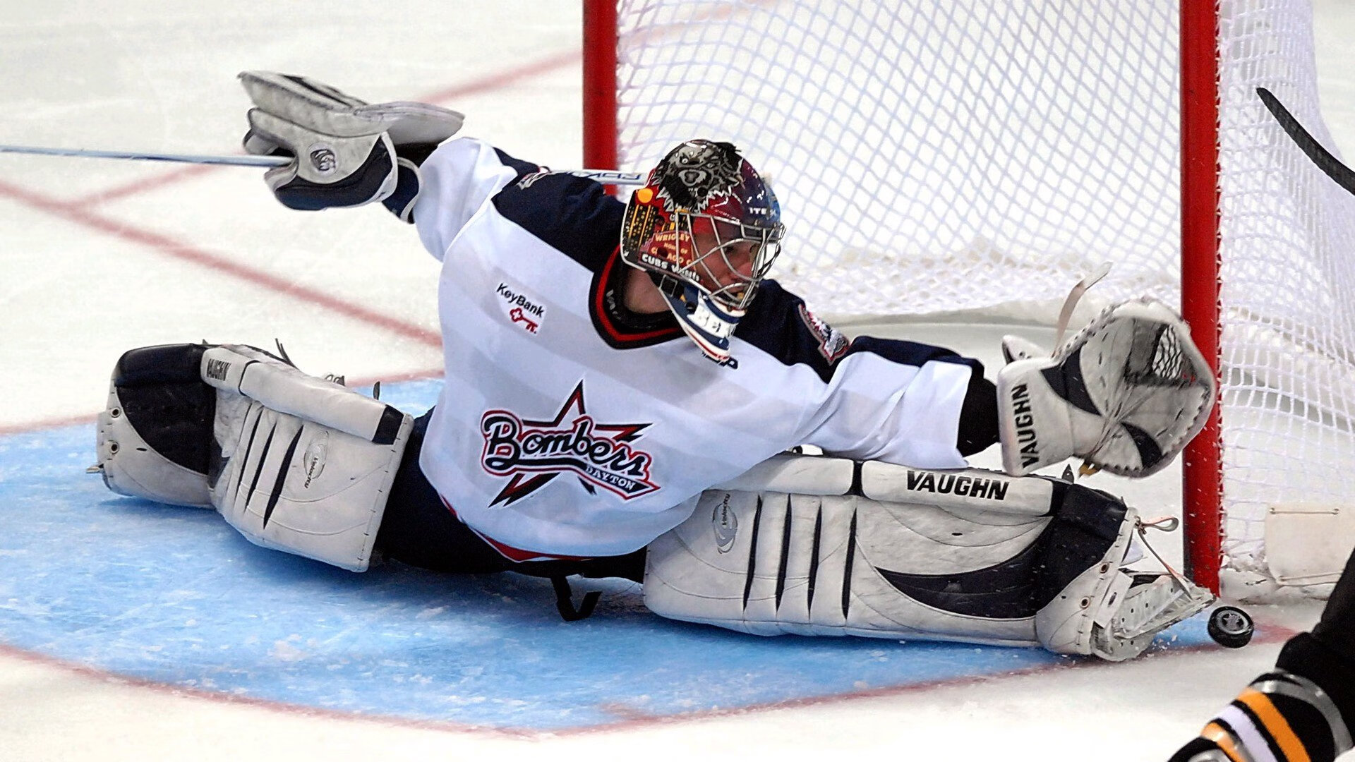 几内亚的怒吼与弗拉霍维奇的沉默,足球世界里的两种强势